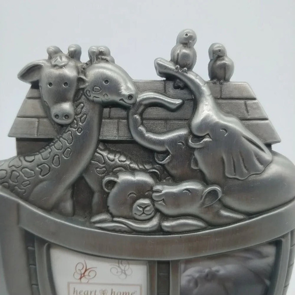 Conoisseur Silver Pewter Noah's  Ark Frame, 3.5"x2" - Picture 2 of 6
